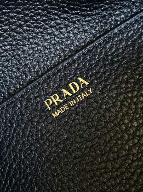 Picture of Prada Handbags _SKUfw218531079fw
